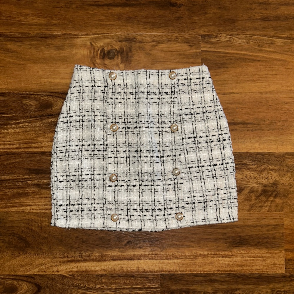 SHEIN Black and White Tweed Mini Skirt
